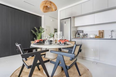 Appartement à EMAAR Beachfront, Dubai Harbour, Dubai, 1 chambre, 69 m², № 73613 - photo 7