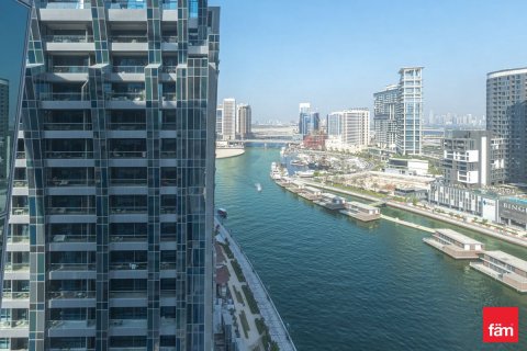 Apartment in Business Bay, Dubai 3 bedrooms, 257.8 sq.m. № 67470 - photo 1