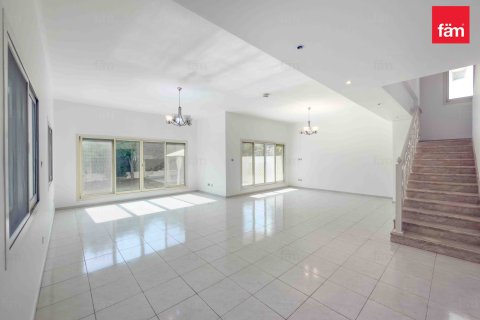 Villa in Dubai 4 bedrooms, 501.5 sq.m. № 67484 - photo 17