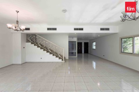 Villa in Dubai 4 bedrooms, 501.5 sq.m. № 67484 - photo 5