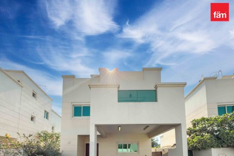 Villa in Dubai 4 bedrooms, 501.5 sq.m. № 67484 - photo 4