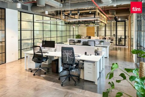 Снять в аренду офис в Дубай Марине, Дубай: 367м², № 67481 - фото 5