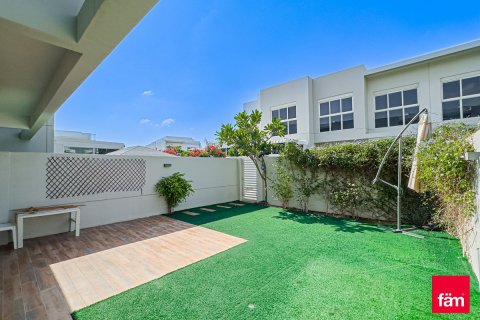 فيلا في دبي 3 غرف نوم, 168.9 م² رقم 67483 - صورة 2