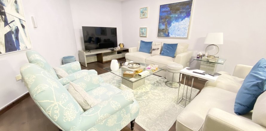 Apartamento en Jumeirah Lake Towers, Dubai, 2 dormitorios, 89.4 m², № 42687