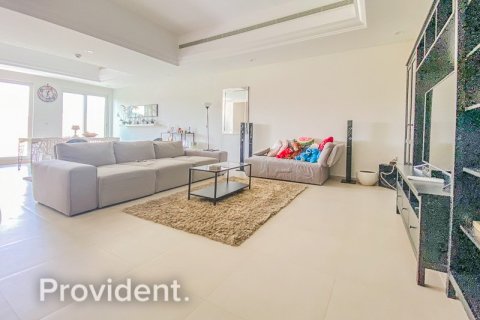 Купить таунхаус в Dubai Sports City, Дубай: 4 спальни, 247м², № 2153 - фото 2