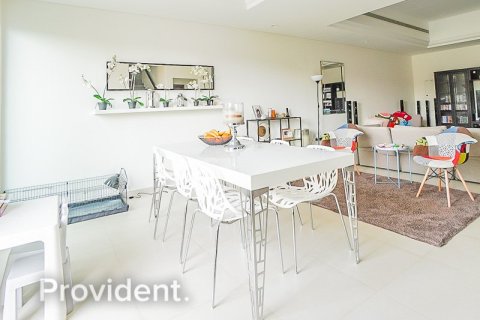 Купить таунхаус в Dubai Sports City, Дубай: 4 спальни, 247м², № 2153 - фото 7