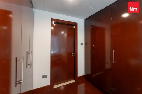 Duplex in Dubai 3 bedrooms, 273 sq.m. № 47036 - photo 28