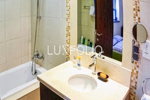 Купить квартиру в Executive Towers, Бизнес-Бэй, Дубай: 3 спальни, 172м², № 45919 - фото 11