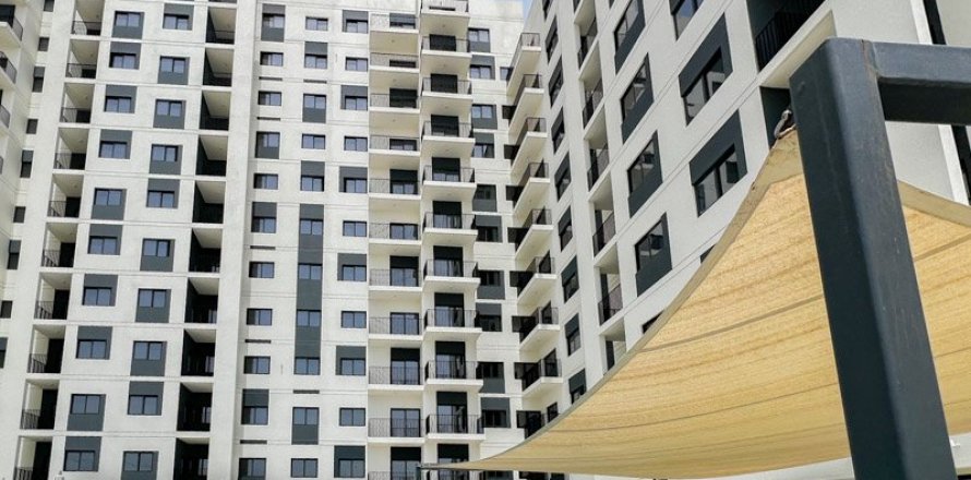Apartment in wasl gate, Dubai 2 bedrooms № 30639