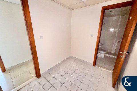 Купить квартиру в Джумейра Лейк Тауэрс, Дубай: 2 спальни, 157м², № 75502 - фото 17