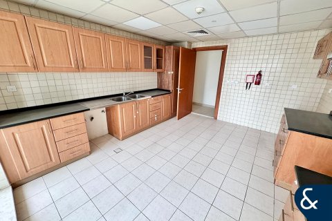 Купить квартиру в Джумейра Лейк Тауэрс, Дубай: 2 спальни, 157м², № 75502 - фото 8