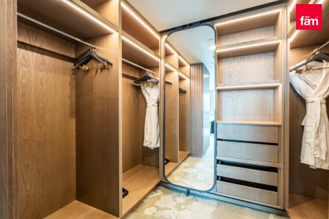 Снять в аренду квартиру в Дубай Марине, Дубай: 4 спальни, 369.9м², № 9966 - фото 10