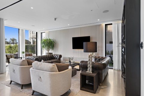 Villa à Dubai, 5 chambres, 742 m², № 97161 - photo 21