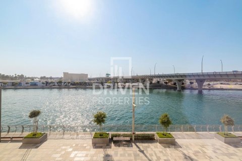 Apartment in Al Wasl, Dubai 2 bedrooms, 124 sq.m. № 19469 - photo 3