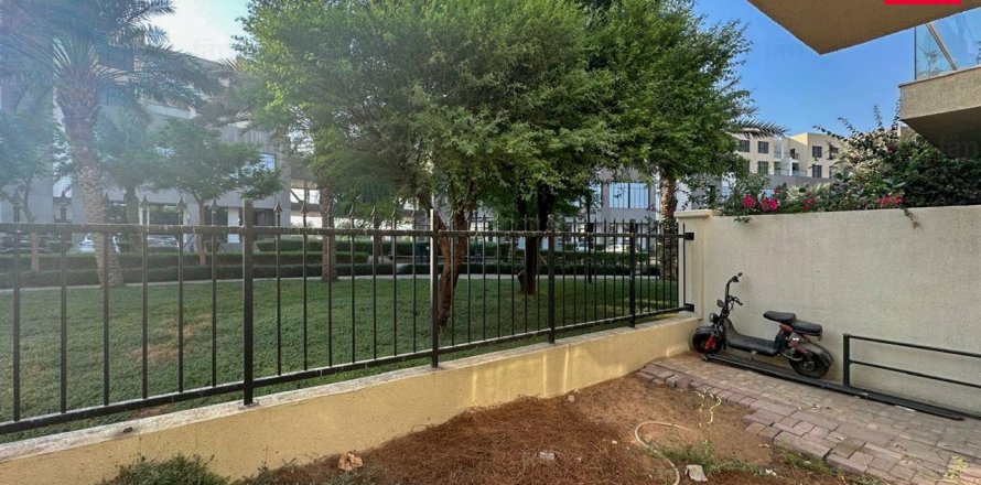 Villa in International City, Dubai 3 bedrooms, 153.9 sq.m. № 69608