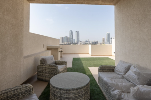 Villa in Dubai 4 bedrooms, 156 sq.m. № 9027 - photo 3