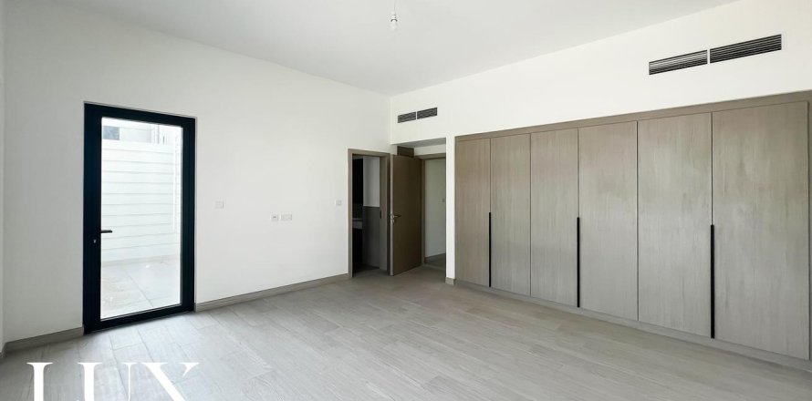 Adosado en Al Furjan, Dubai, 3 dormitorios, 204 m², № 46338