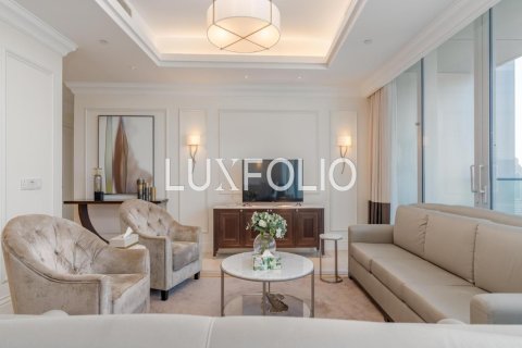 Apartment in Downtown Dubai (Downtown Burj Dubai), Dubai 4 bedrooms, 270 sq.m. № 46336 - photo 5
