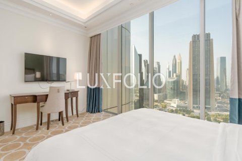 Apartment in Downtown Dubai (Downtown Burj Dubai), Dubai 4 bedrooms, 270 sq.m. № 46336 - photo 11