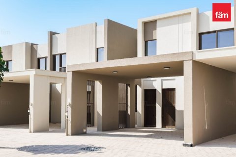Villa in Dubai 3 bedrooms, 161.1 sq.m. № 40242 - photo 1
