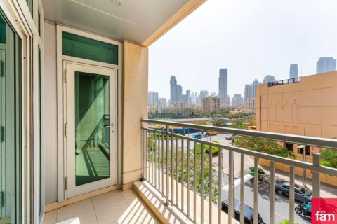 Apartment in Downtown Dubai (Downtown Burj Dubai), Dubai 1 bedroom, 84.2 sq.m. № 40241 - photo 12