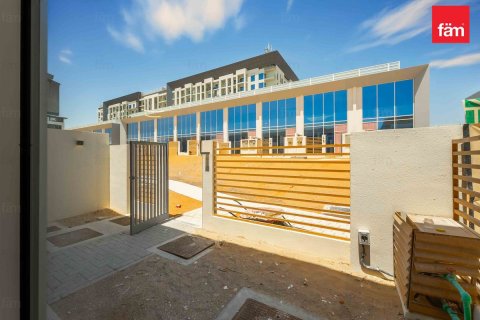 Maison de ville à Dubai, 2 chambres, 79.3 m², № 76896 - photo 1