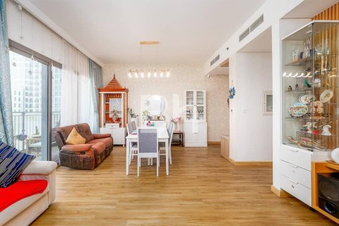 Снять в аренду квартиру в Дубай Хилс Эстейт, Дубай: 3 спальни, 150м², № 21838 - фото 2