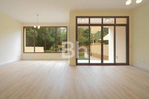 Townhouse in Jumeirah Islands, Dubai 4 bedrooms, 312 sq.m. № 21837 - photo 4