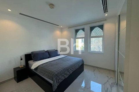 Villa in Jumeirah Park, Dubai 3 bedrooms, 506 sq.m. № 24913 - photo 10