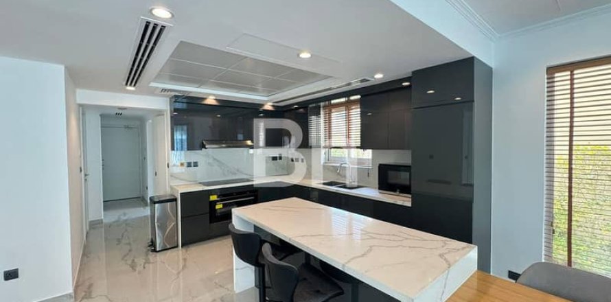 Villa in Jumeirah Park, Dubai 3 bedrooms, 506 sq.m. № 24913