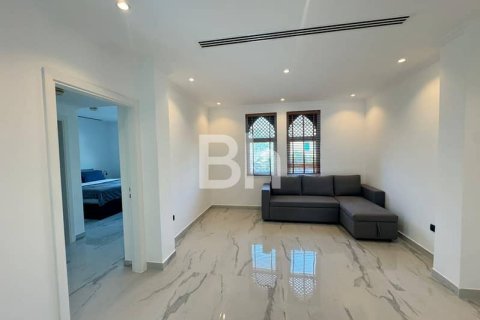 Villa in Jumeirah Park, Dubai 3 bedrooms, 506 sq.m. № 24913 - photo 11