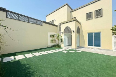 Villa in Jumeirah Park, Dubai 3 bedrooms, 506 sq.m. № 24913 - photo 18