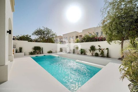Villa à The Springs, Dubai, 3 chambres, 167 m², № 24911 - photo 1
