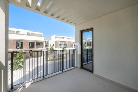 Купить виллу в Tilal Al Ghaf, Дубай: 4 спальни, 317м², № 24933 - фото 8