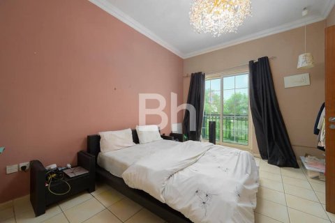 Villa in Jumeirah Islands, Dubai 4 bedrooms, 491 sq.m. № 24932 - photo 6