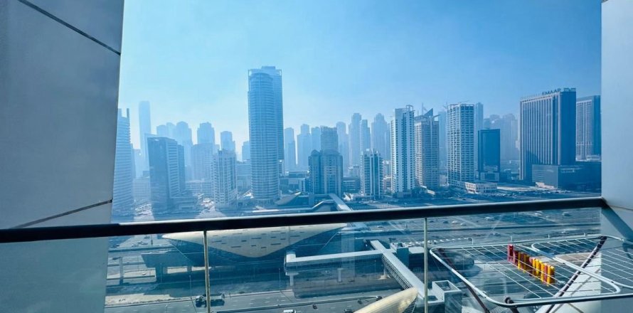 Apartment in Dubai studio, 54.3 sq.m. № 24716