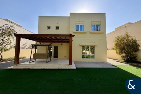 Villa in Meadows, Dubai 4 bedrooms, 569 sq.m. № 76661 - photo 18