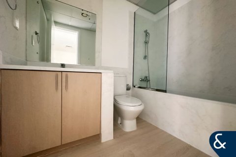 Villa in Maeen, The Lakes, Dubai 3 bedrooms, 234 sq.m. № 76662 - photo 8