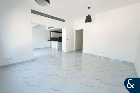 Villa in Maeen, The Lakes, Dubai 3 bedrooms, 234 sq.m. № 76662 - photo 5