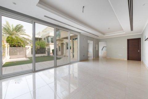 Villa in The Sustainable City, Dubai 3 bedrooms, 312.87 sq.m. № 136520 - photo 4