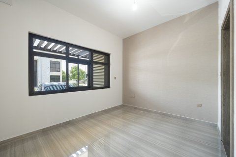 Townhouse in DAMAC Hills (Akoya by DAMAC), Dubai 4 bedrooms, 177.41 sq.m. № 136521 - photo 12