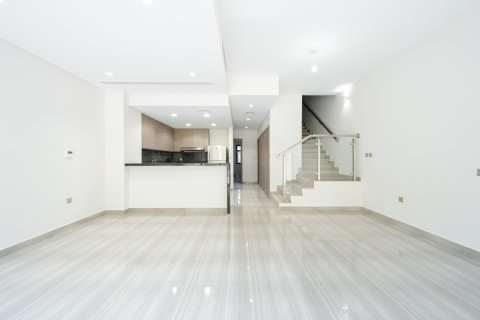 Townhouse in DAMAC Hills (Akoya by DAMAC), Dubai 4 bedrooms, 177.41 sq.m. № 136521 - photo 3