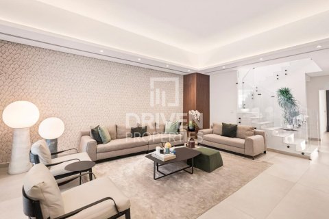 Townhouse in Green Community Motor City, Motor City, Dubai 5 bedrooms, 449.56 sq.m. № 140893 - photo 9