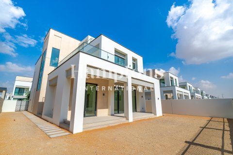 Villa in Arabian Ranches 3, Dubai 4 bedrooms, 450.85825900 sq.m. № 114676 - photo 22