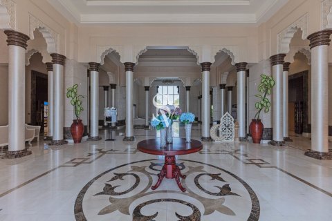 Купить квартиру в The Crescent, Пальма Джумейра, Дубай: 1 спальня, 104м², № 114578 - фото 13
