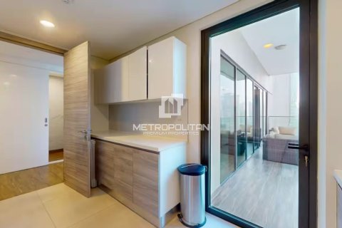 Apartment in SOL Bay, Business Bay, Dubai 2 bedrooms, 137 sq.m. № 73956 - photo 8