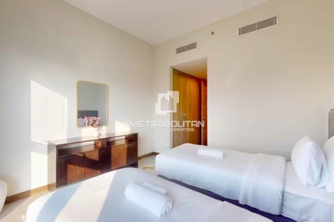 Apartment in SOL Bay, Business Bay, Dubai 2 bedrooms, 137 sq.m. № 73956 - photo 11