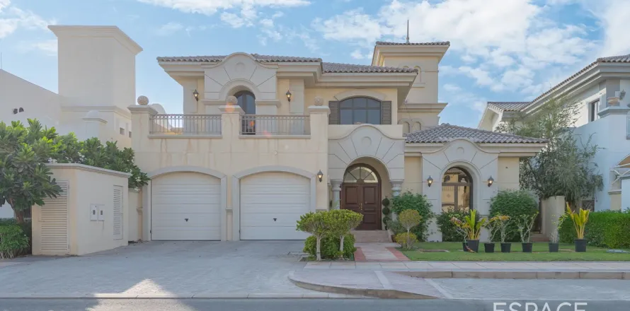 Villa à Palm Jumeirah, Dubai, 4 chambres, 622 m², № 61677
