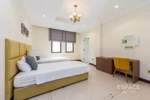 Villa à Palm Jumeirah, Dubai, 4 chambres, 622 m², № 61677 - photo 6
