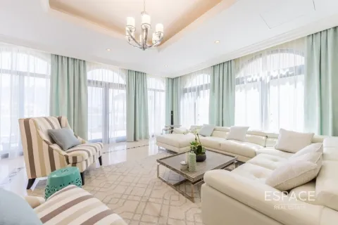Villa à Palm Jumeirah, Dubai, 4 chambres, 622 m², № 61677 - photo 2